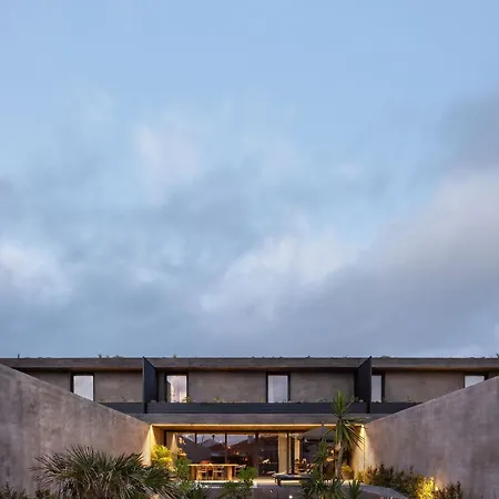 - Signature Villa