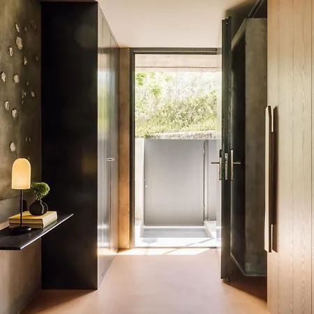 - Signature Villa