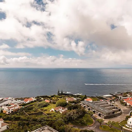 Villa - Signature Lagoa (Azores)