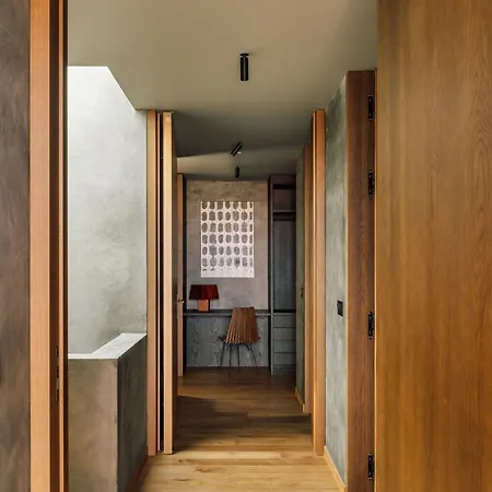 - Signature Villa