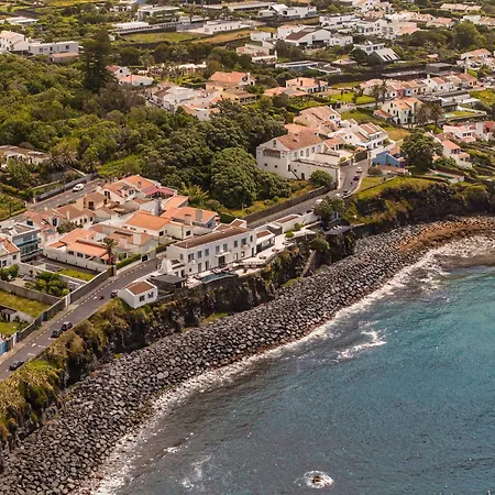- Signature Villa Lagoa (Azores)